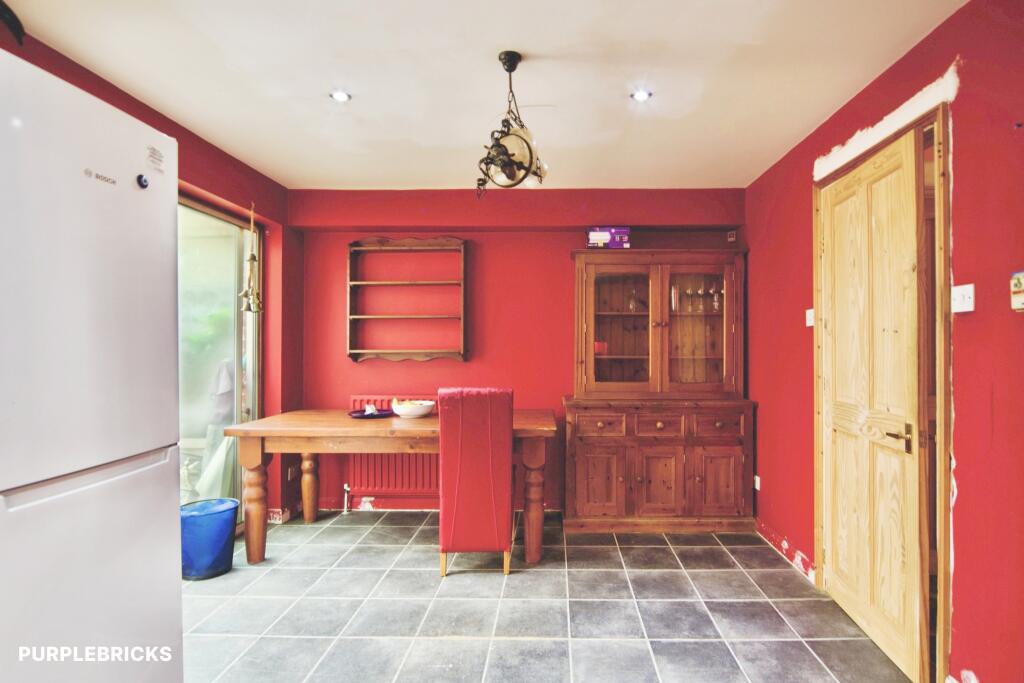 House in London - View 5