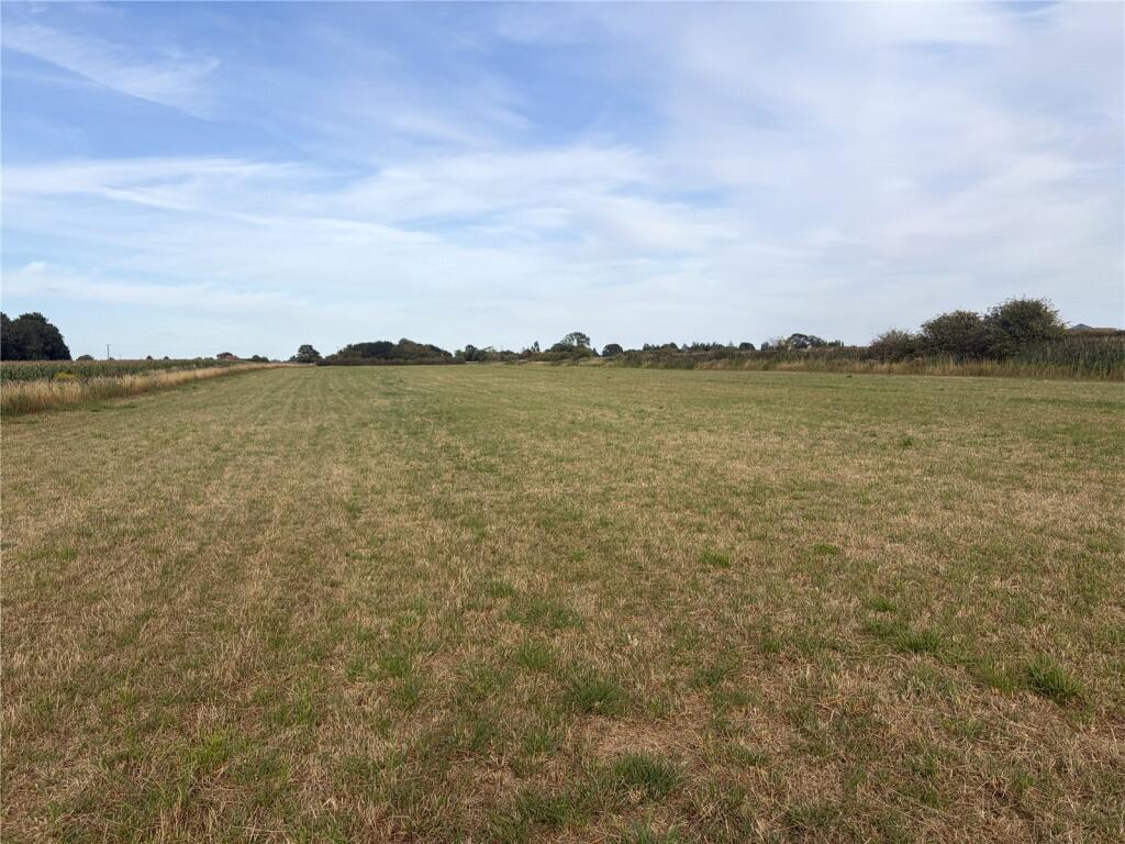 Cowbroads Lane, Leake Commonside, Boston, Lincs, PE22 - More