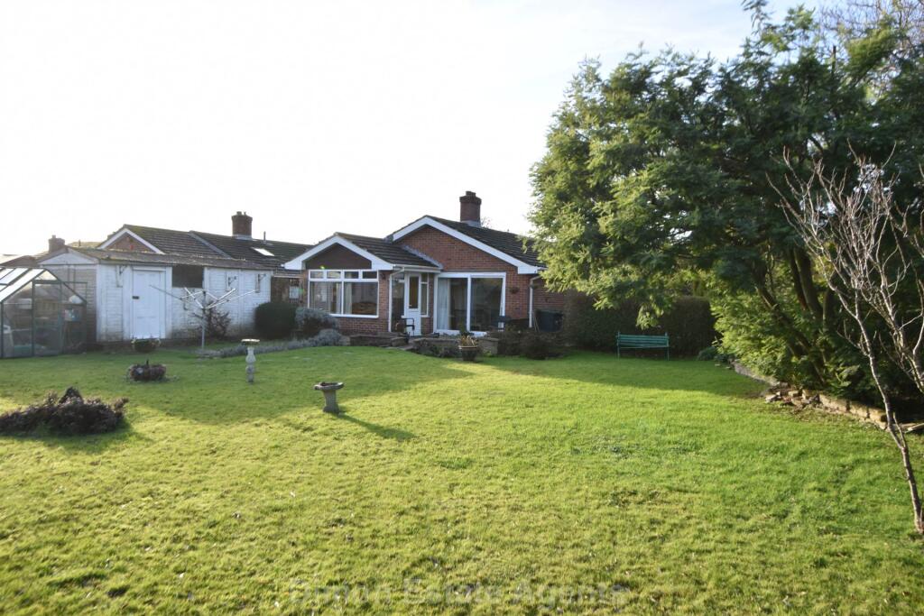 Carisbrooke Road, Gosport photo 4