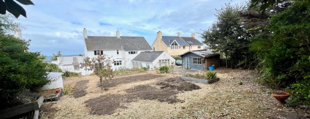 7 Alfred Terrace, Platte Saline, Aderney photo 3