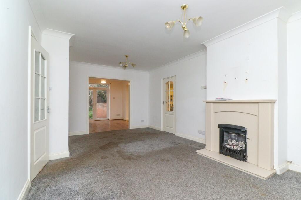 Garrard Avenue, Margate, Kent, CT9 photo 2