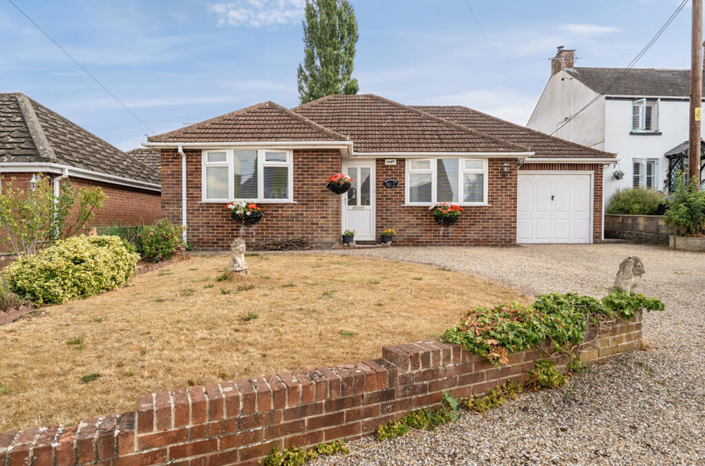 House in Swindon, Wroughton - View 2