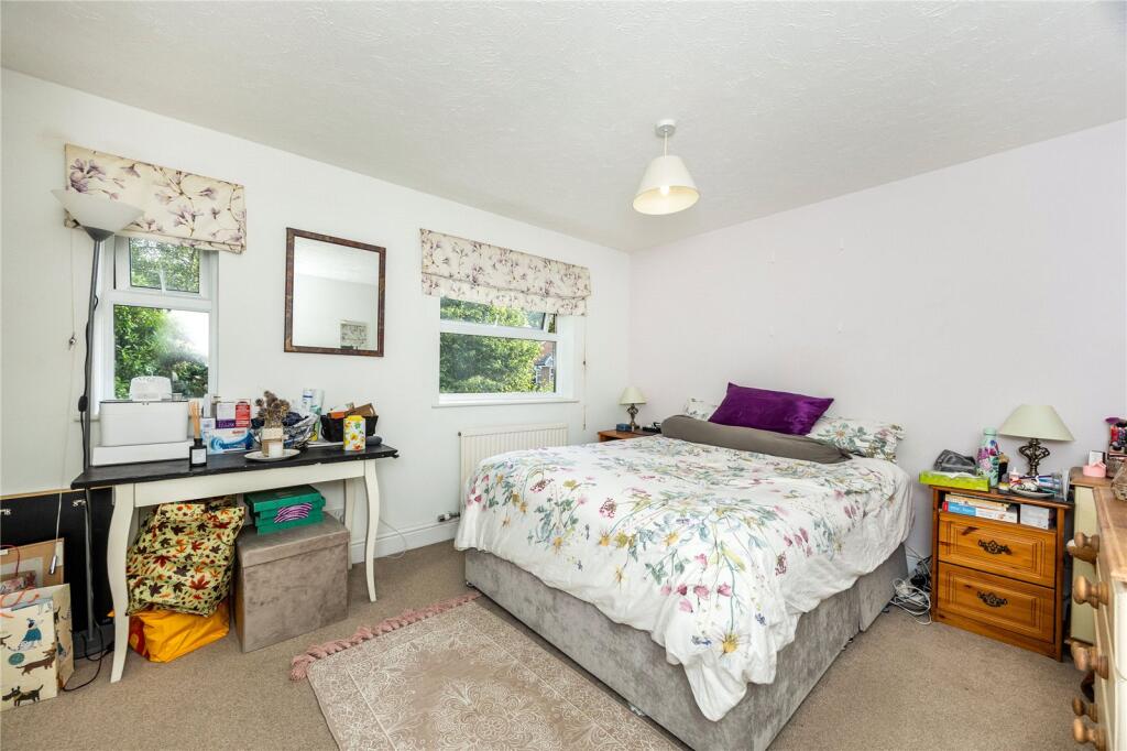 House in Crawley, Maidenbower, Worth - View 5