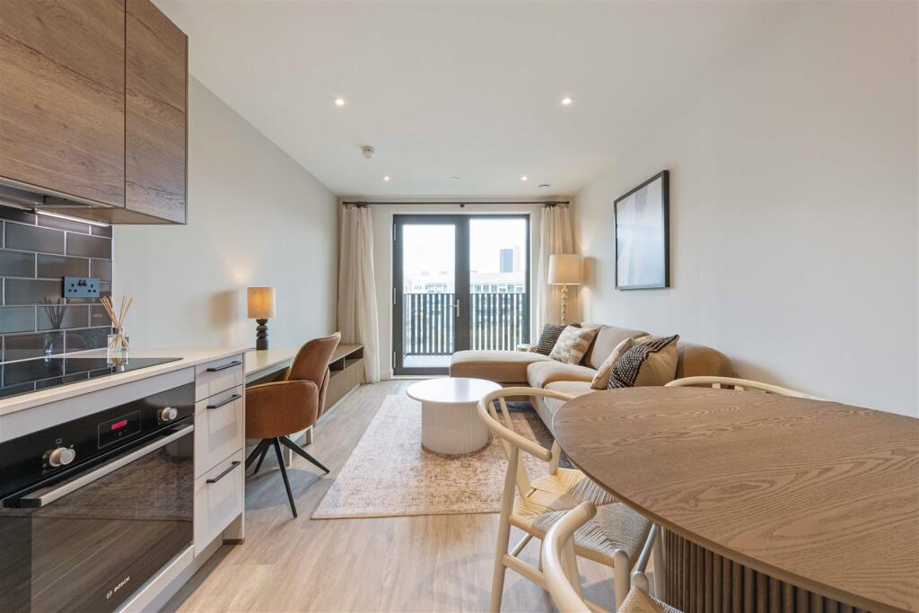 Additional image 3 of Glasswater Locks, Birmingham