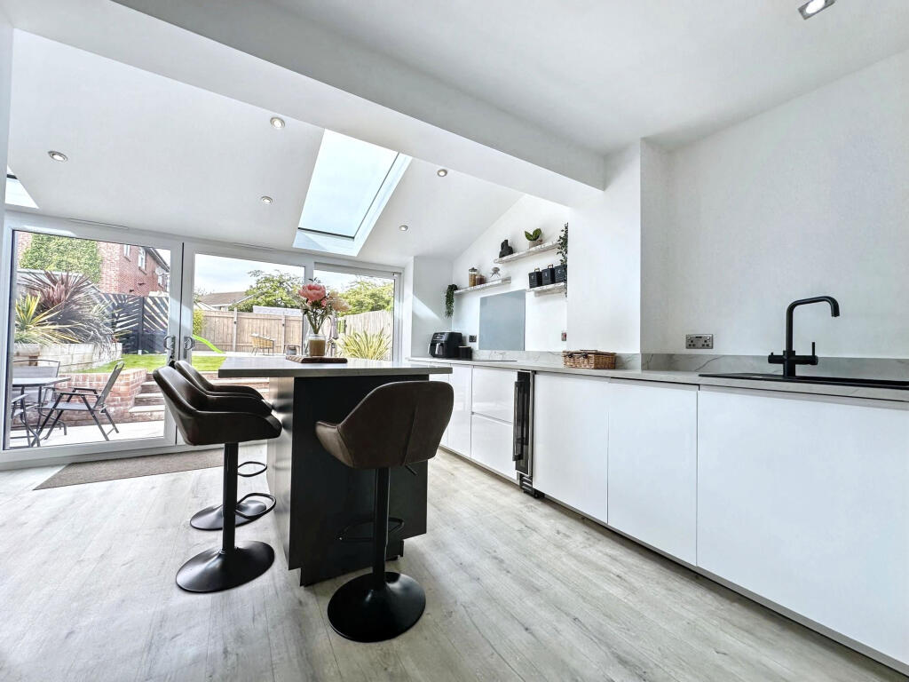 House in Sunderland, Concord - View 4