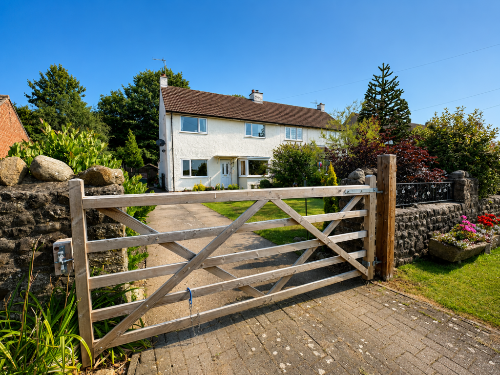Main image of property: 1 Russell Terrace, Londonderry, Northallerton