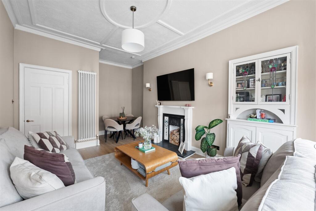 2/1 279 Crow Road, Broomhill, G11 7BG photo 3