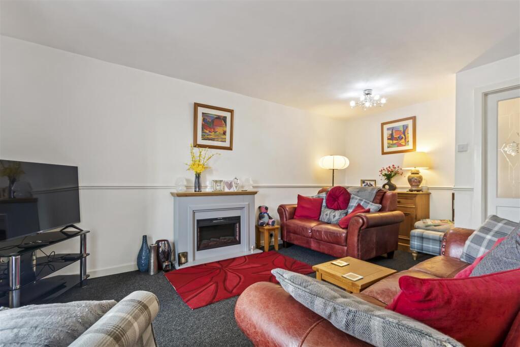 Chapel Lane, Yeadon, Leeds photo 3