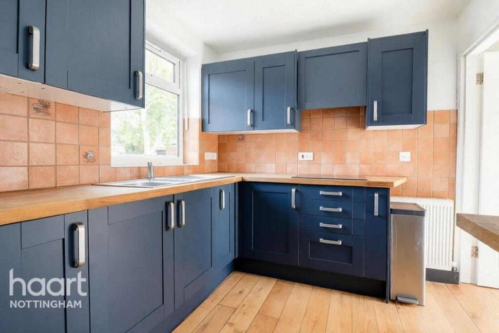 House in Nottingham, Wollaton Park - View 5