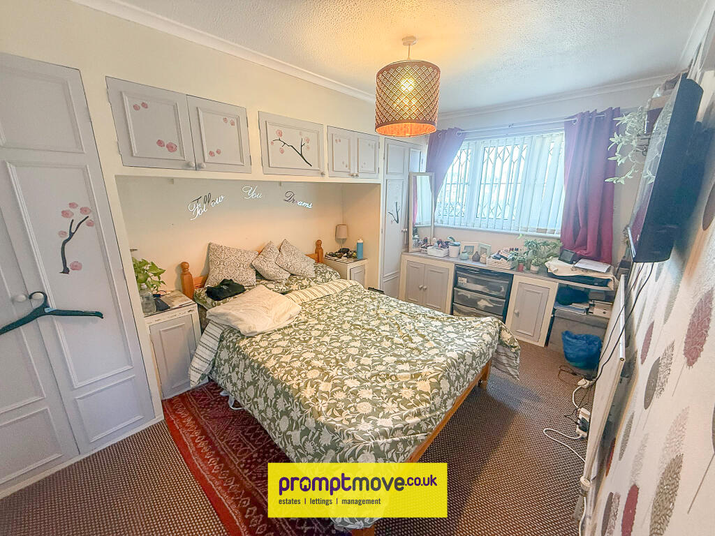 House in Luton - More