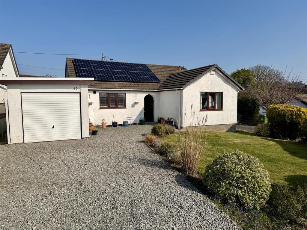 Main image of property: Tros Yr Afon, Llangoed