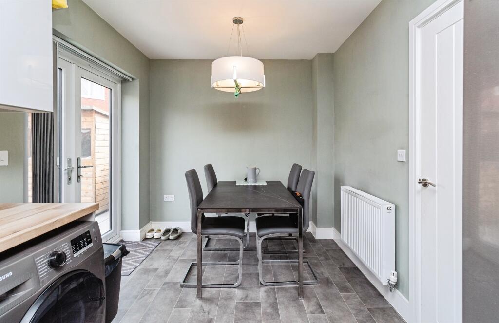 Allium Road, Stafford photo 4