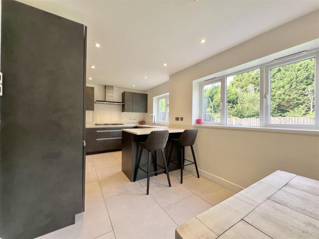 House in Bromsgrove, Hagley - View 5