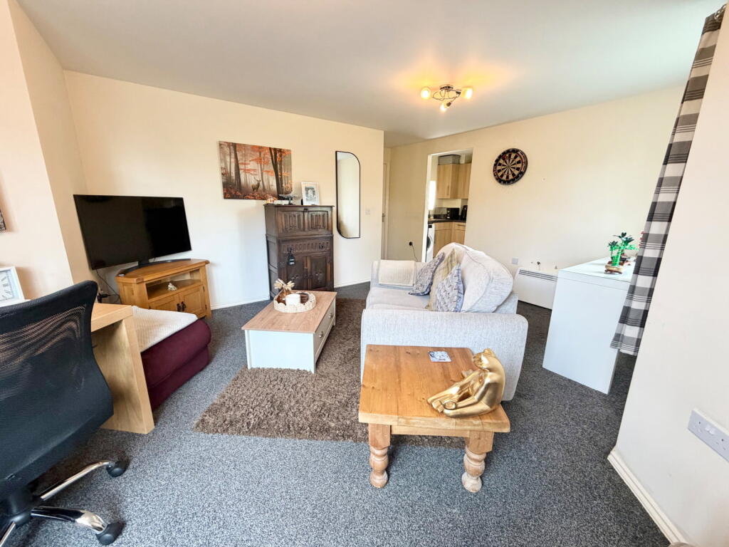 Apartment in Dudley, West Midlands - View 2