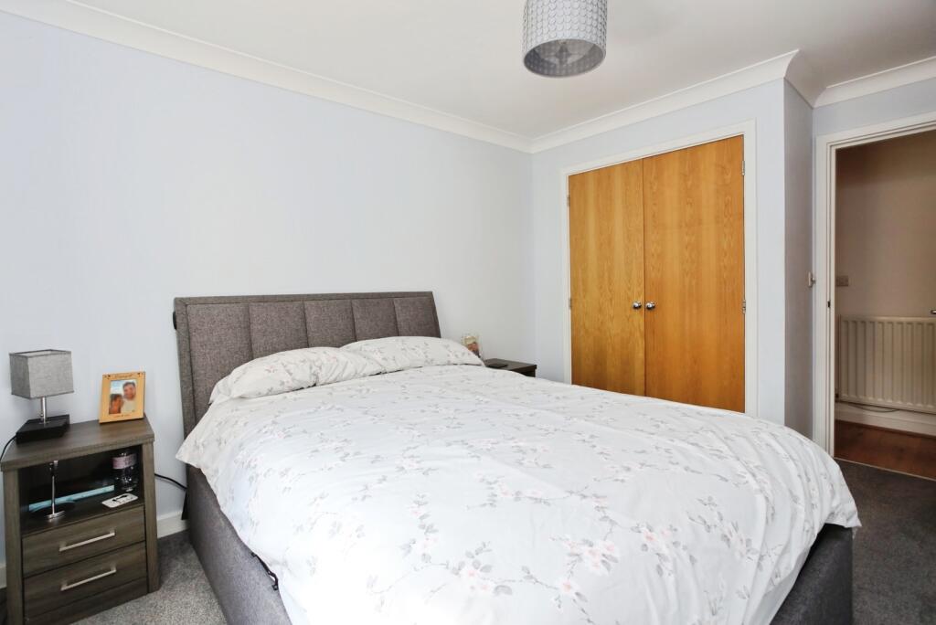 Apartment in Tunbridge Wells, Broadwater Down - View 3