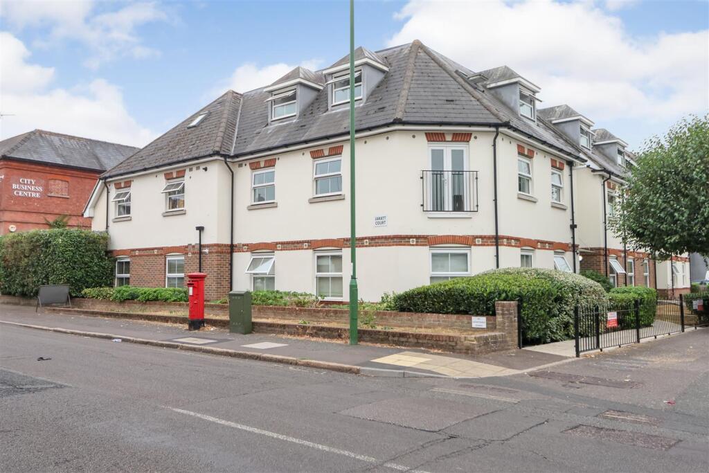 Main image of property: Brighton Road, Horsham