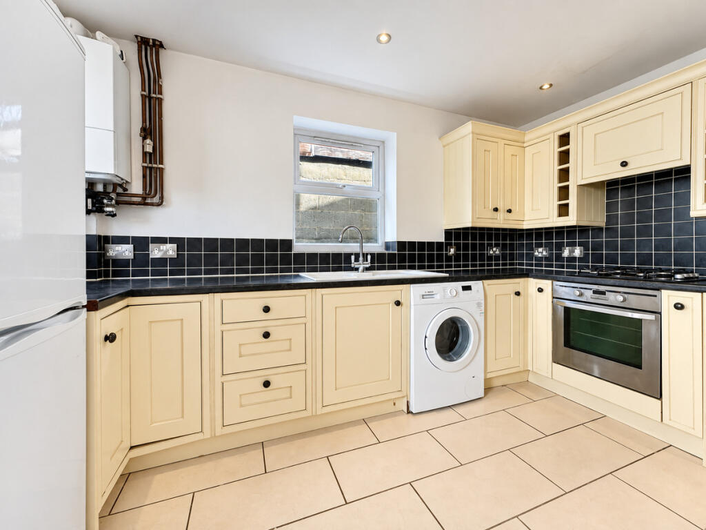 Lower Station Road, Bristol, BS16 photo 4