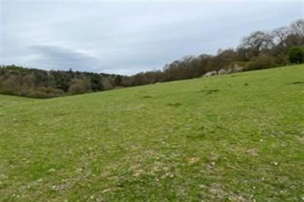 House in South Oxfordshire, Checkendon - More