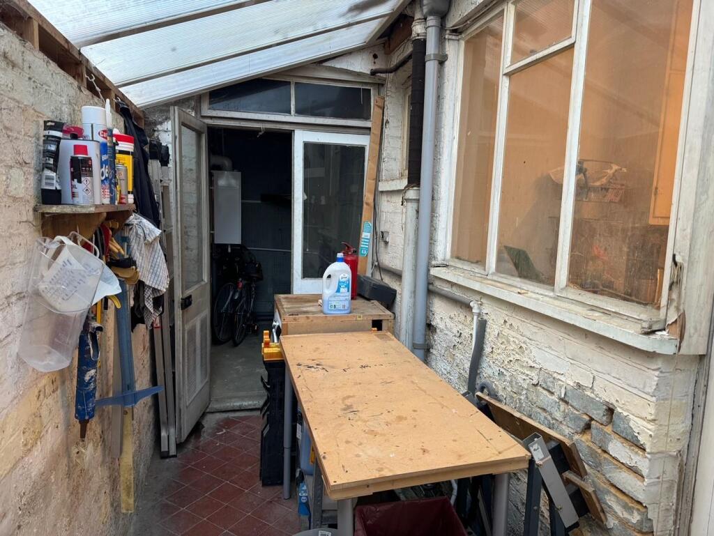 Bournemouth Park Road, Southend-On-Sea photo 5