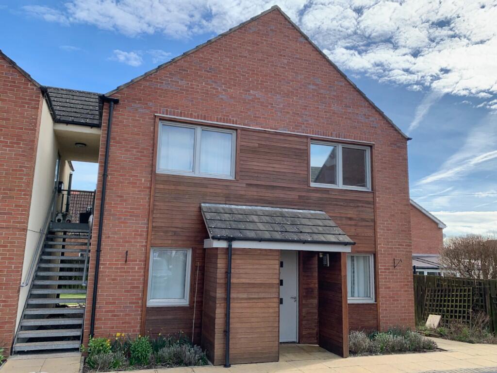 Main image of property: Flat 8, Greenhaven, 16A West Pasture, Pickering, North Yorkshire, YO18 8SZ