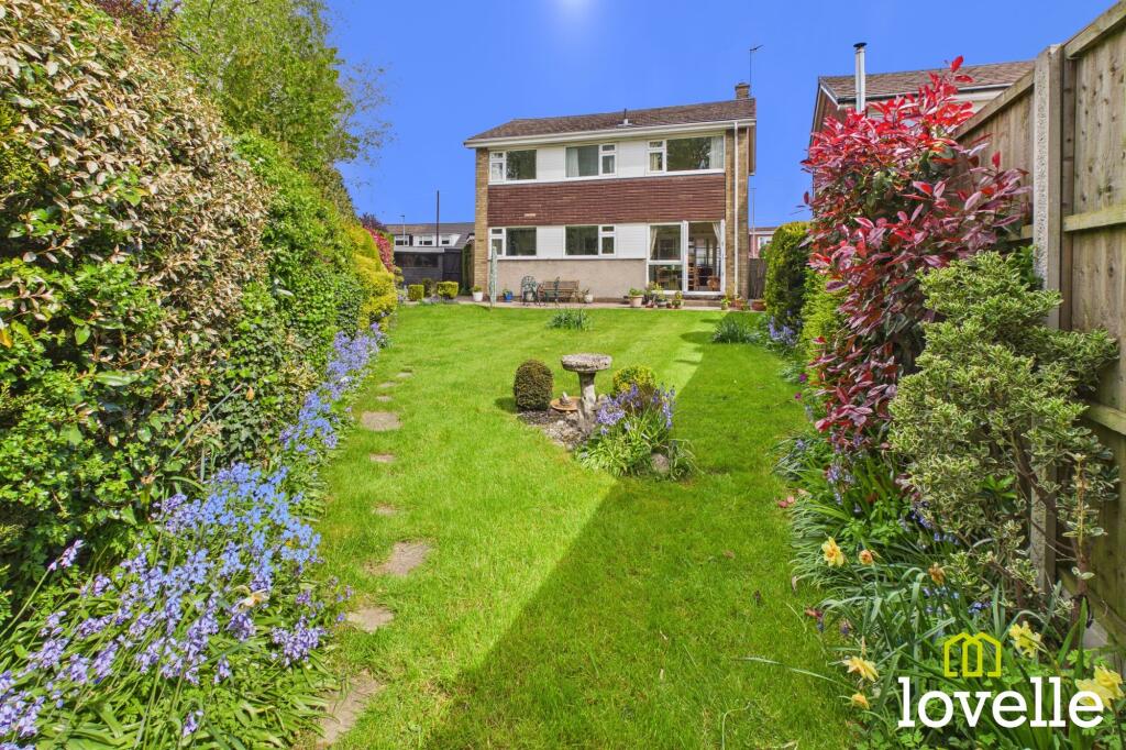 House in Hull - View 4