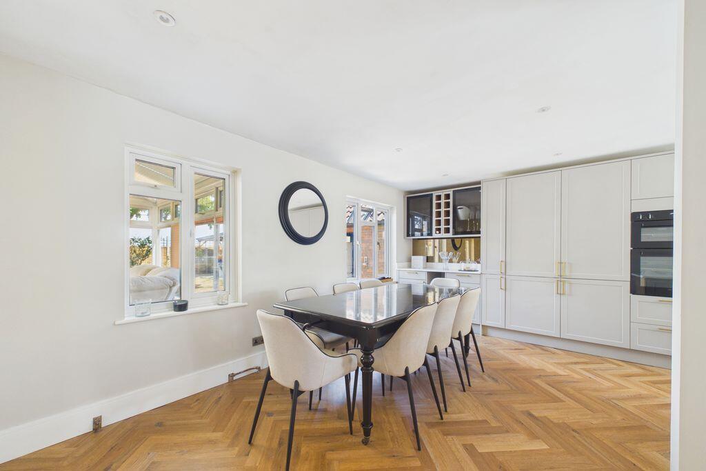 House in Reigate and Banstead, Surrey - View 4