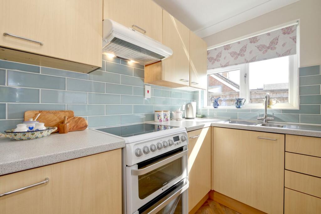 House in Brighton - More