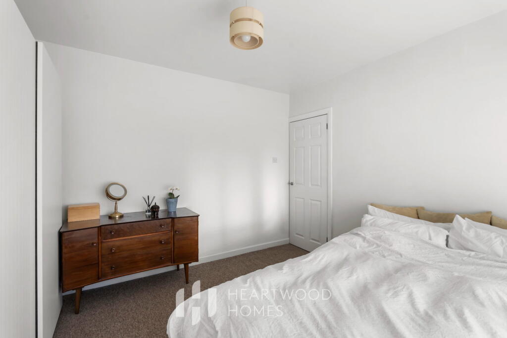Additional image 13 of Roestock Gardens, Colney Heath, St. Albans, AL4 0QJ