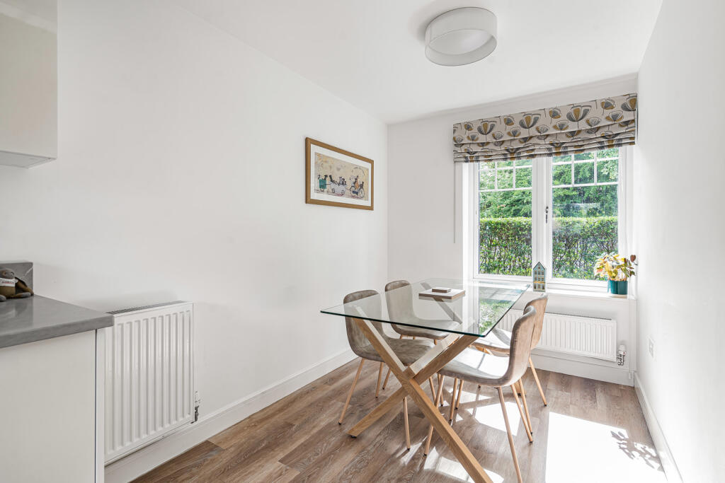 House in Farnham, Mount Pleasant - View 5