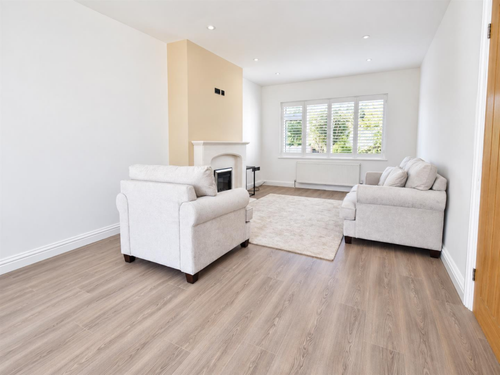 House in Southend-on-Sea - View 5