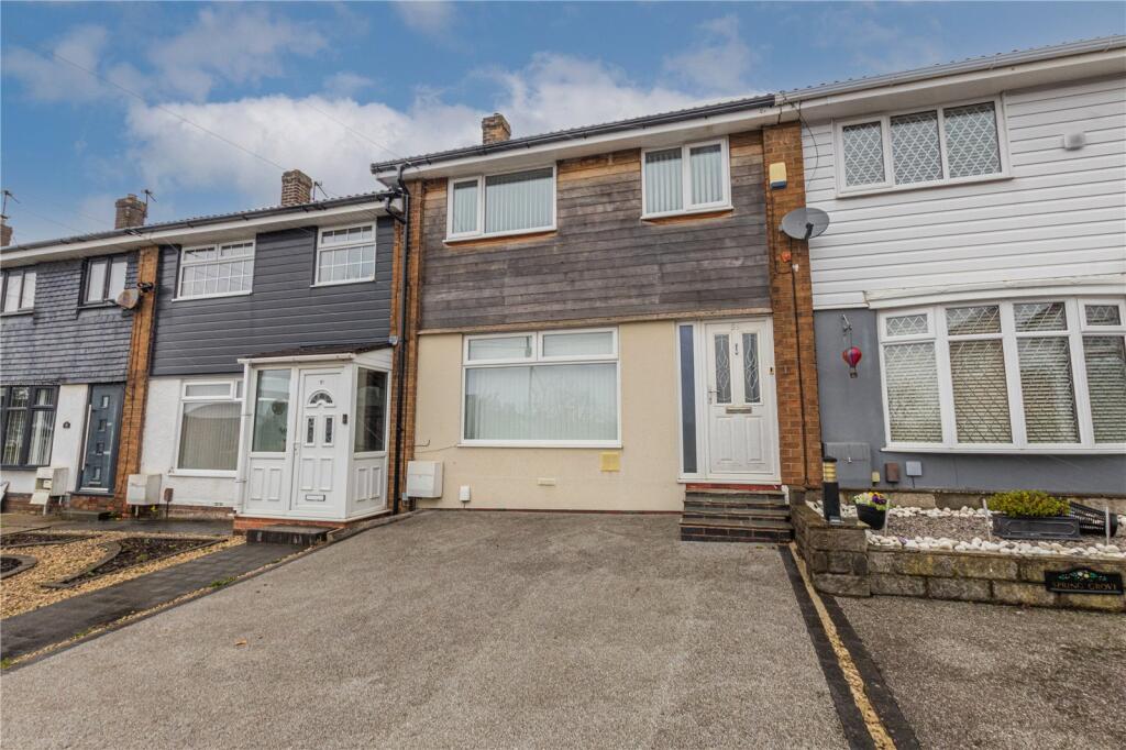 Main image of property: Highlands, Royton, Oldham, Greater Manchester, OL2