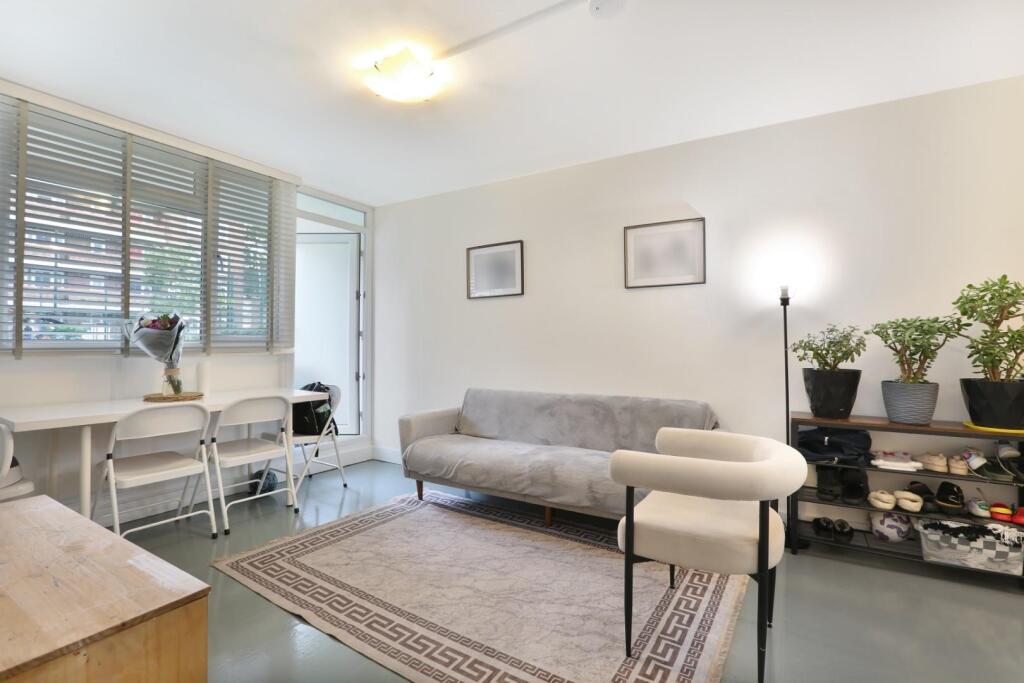 Main image of property: Flaxman Road, London, SE5