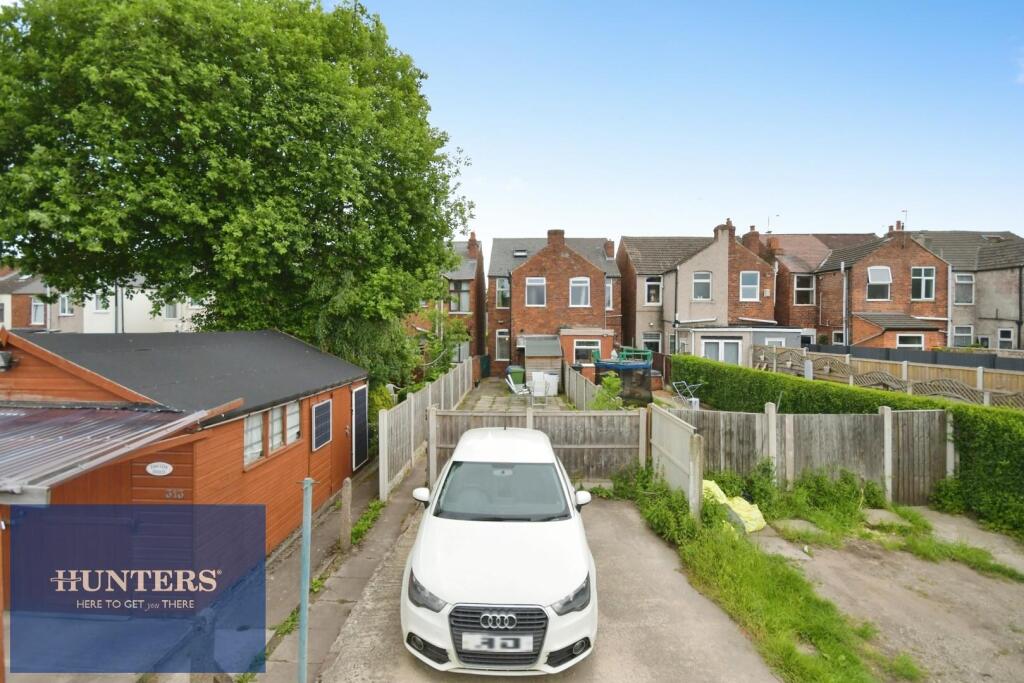 Main image of property: Derby Road, Chesterfield, S40 2EU