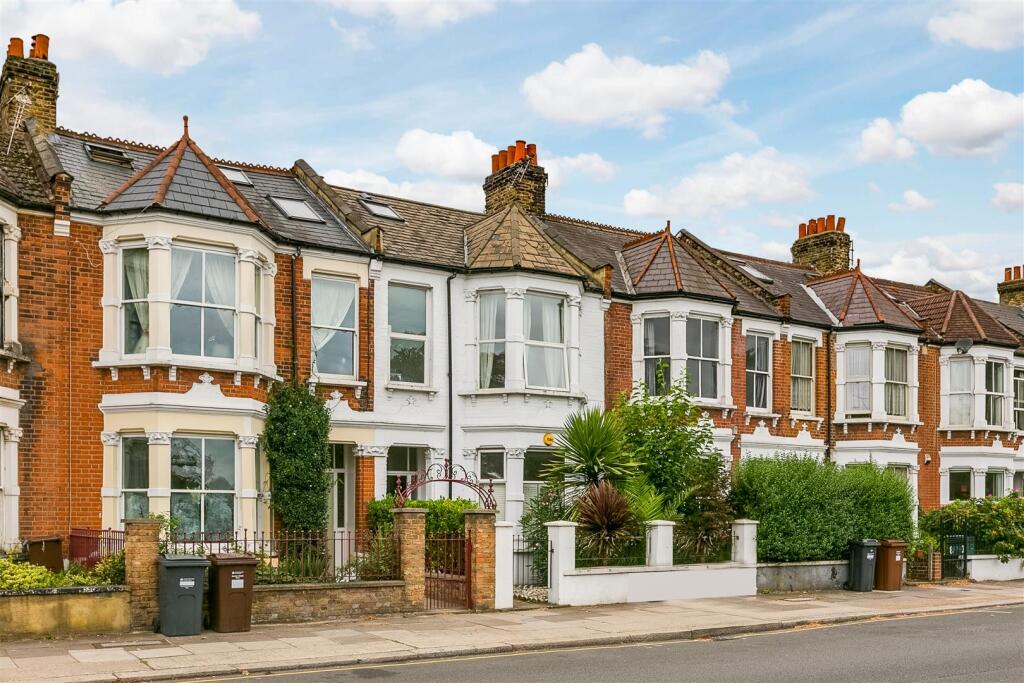 Apartment in London - View 3