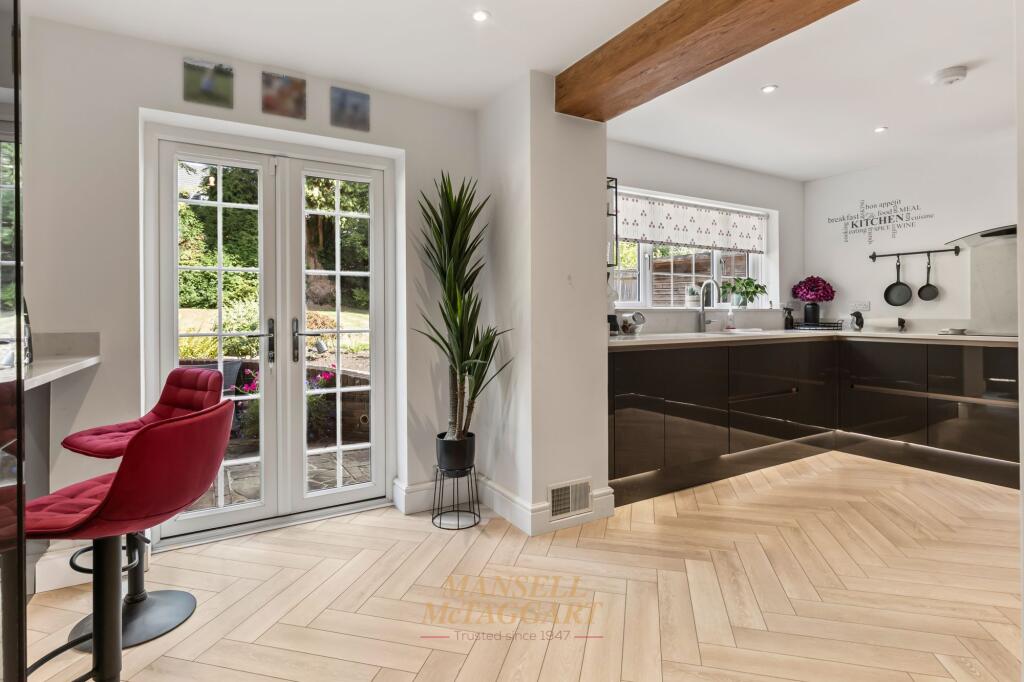 House in Redhill - View 3