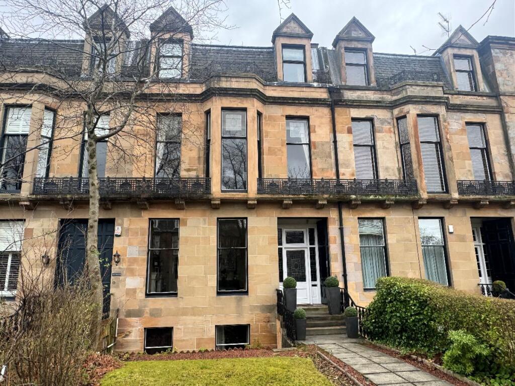Main image of property: First Floor Flat, 5 Beaconsfield Road, Glasgow, G12 0PJ