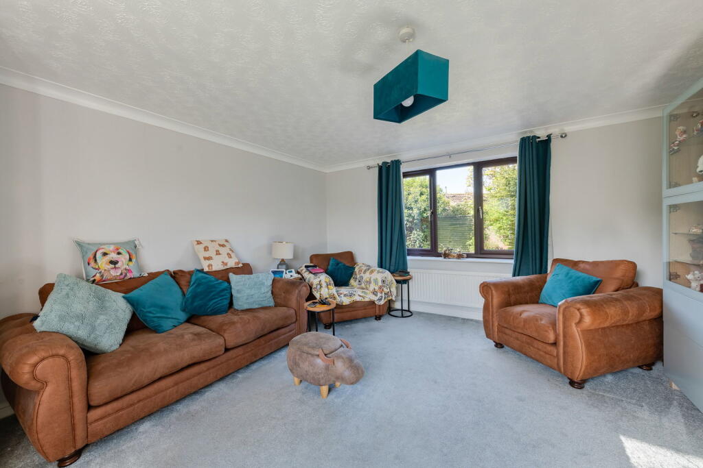 House in Melton, Bottesford - More