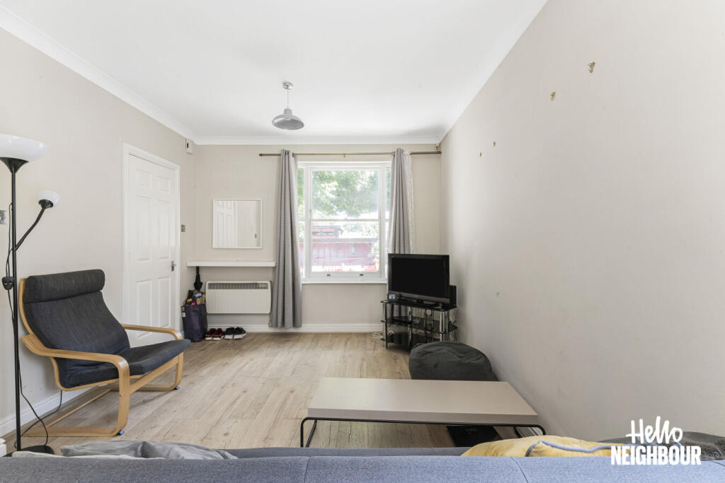 2 bedroom maisonette for rent