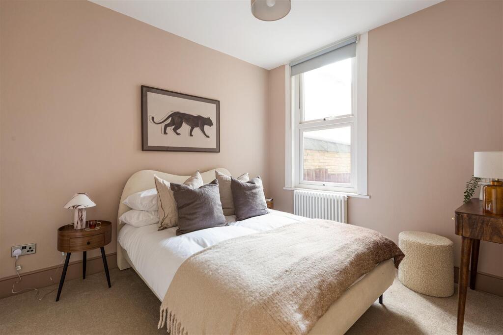 Apartment in London - View 4