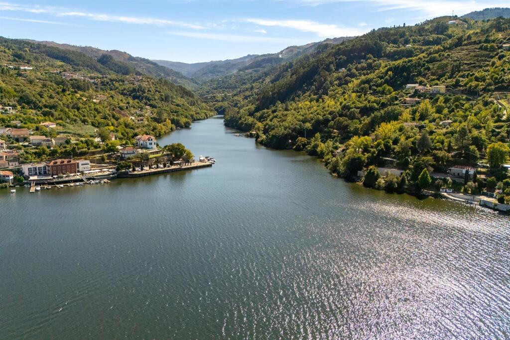 Main image of property: Oporto, Baião