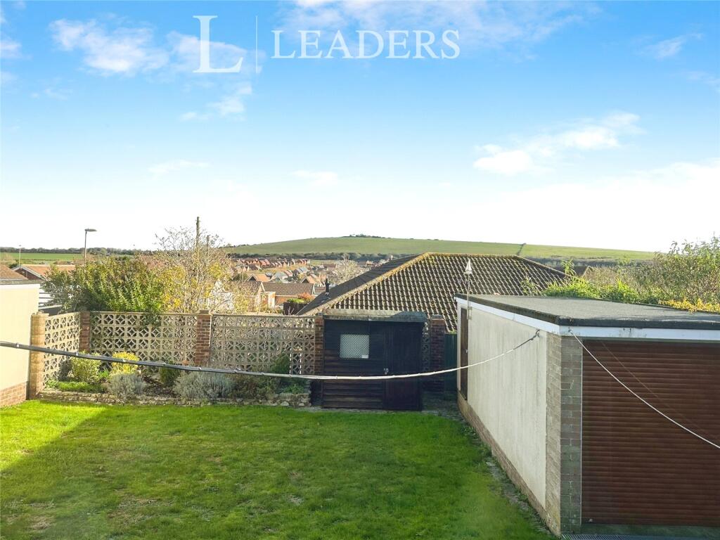 3-bed bungalow on New Road, Clanfield, Waterlooville, £450,000