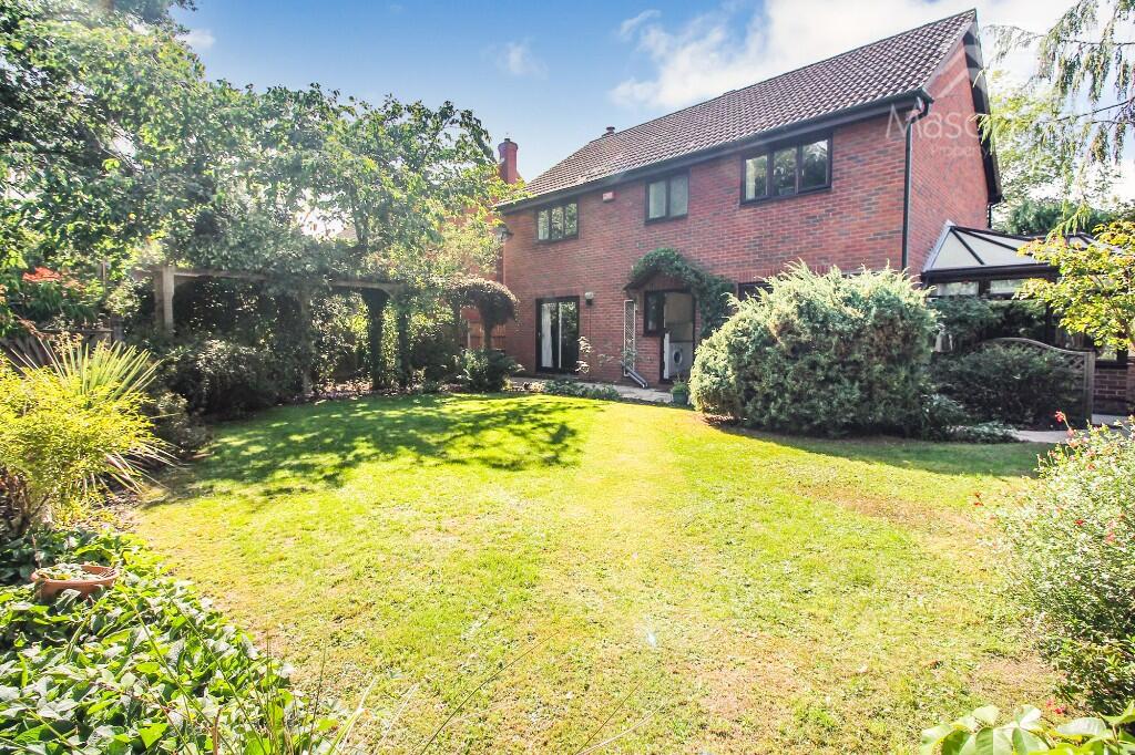 Rowsham Dell, Milton Keynes, Buckinghamshire, MK14 photo 2