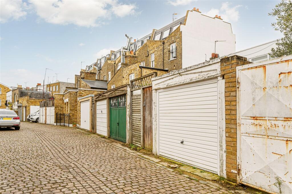 Main image of property: Parsons Green Lane, Fulham SW6