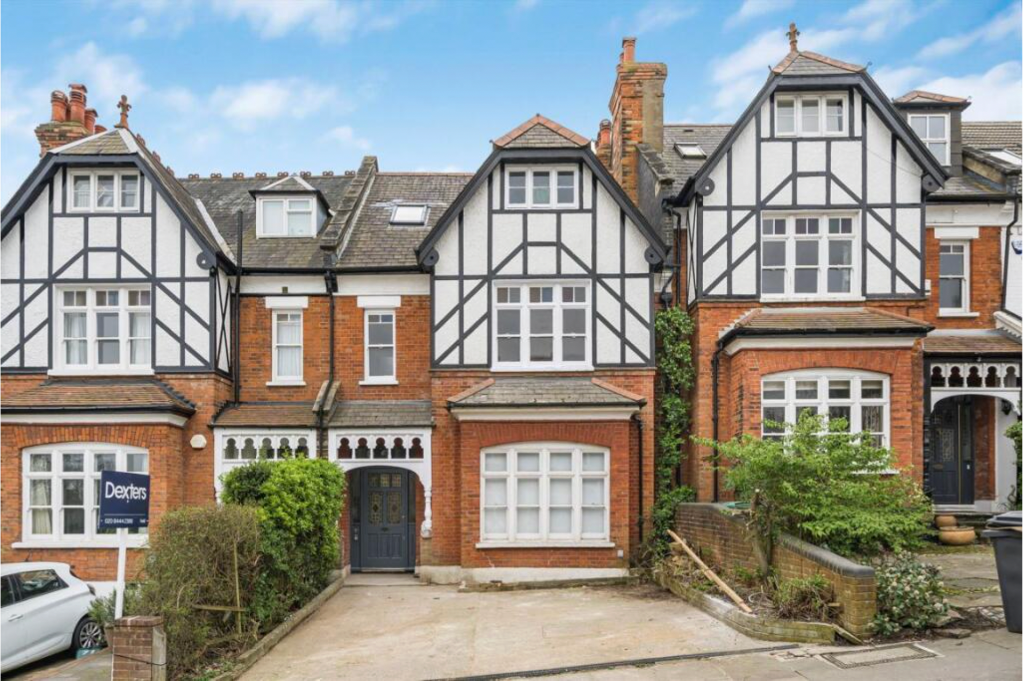 Main image of property: Onslow Gardens, London, N10