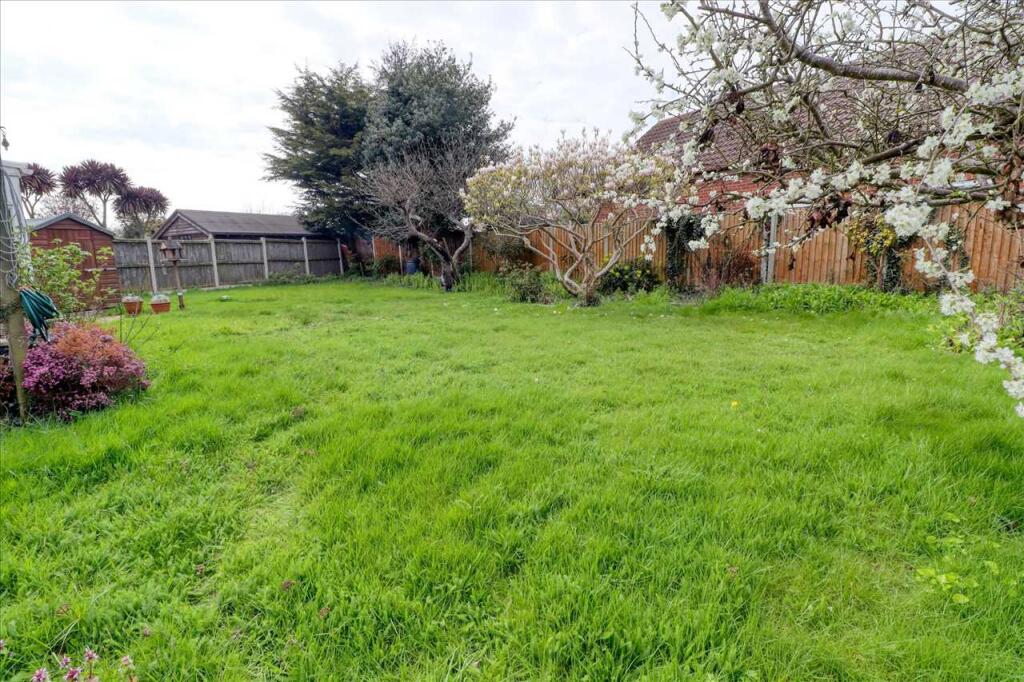 Birch Close, Clacton on Sea photo 4