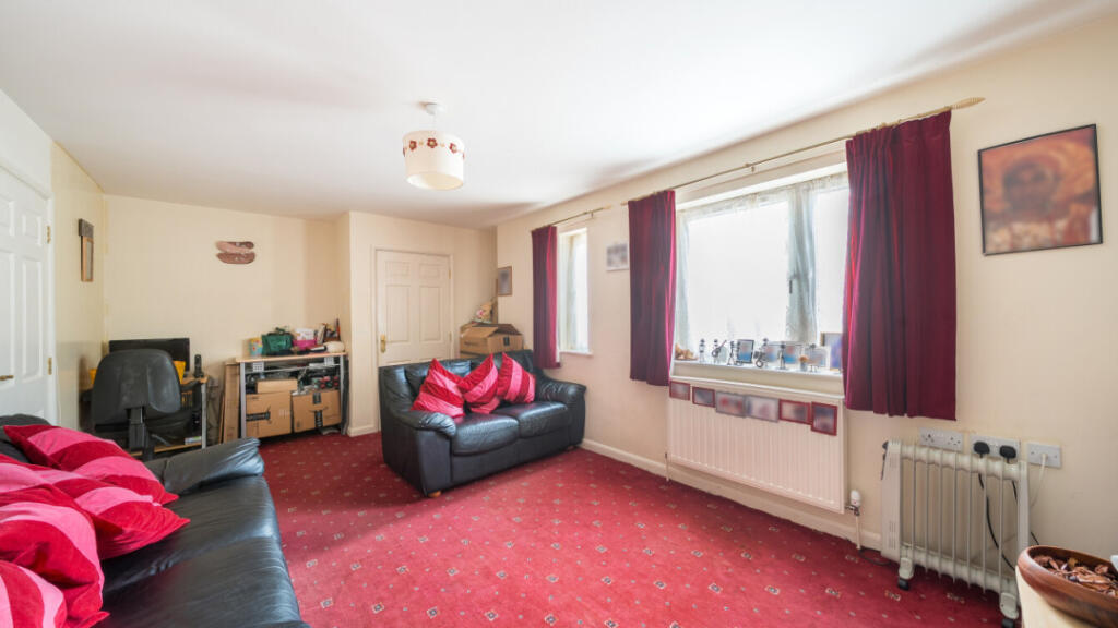 Whitethorn Street, London, E3 4DB photo 3