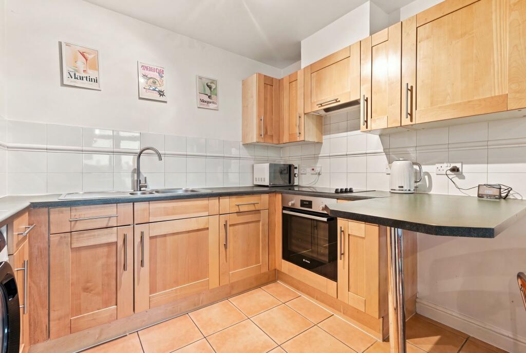 Apartment in London - View 5