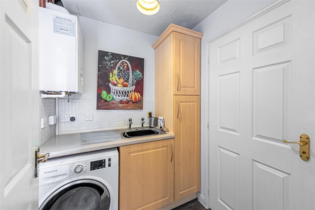 House in Newcastle upon Tyne, Coxlodge - View 4