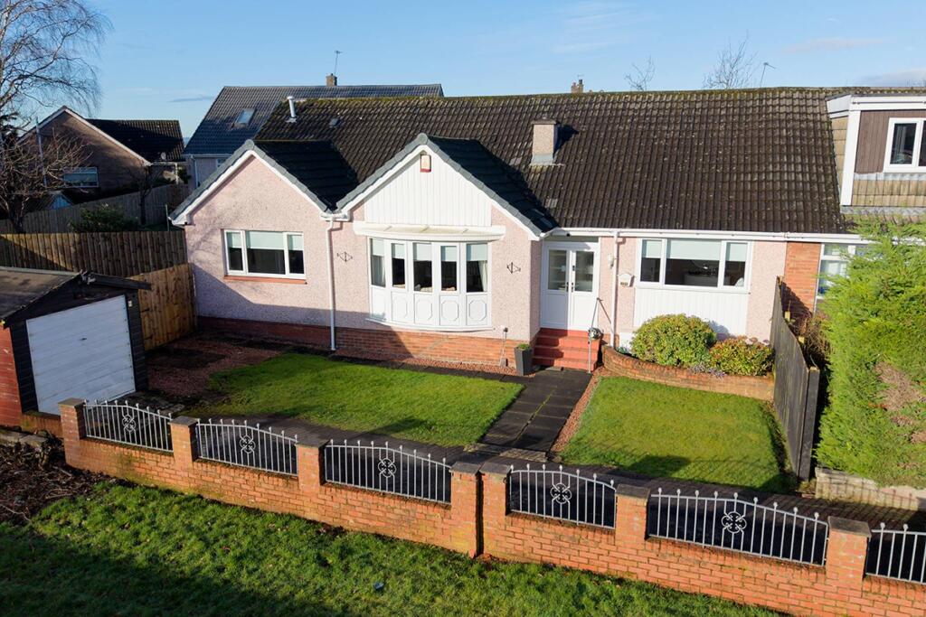 Main image of property: 25 Hillview Crescent, Uddingston, G71 6DW