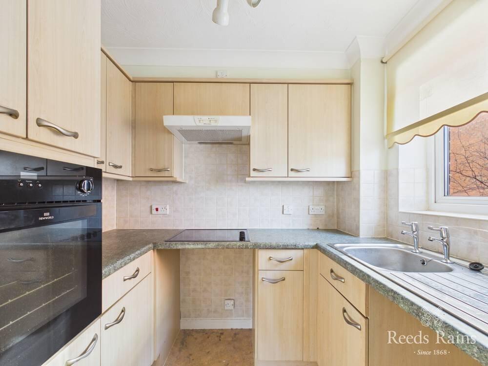 Constantine Court, Middlesbrough, North Yorkshire, TS1 photo 3